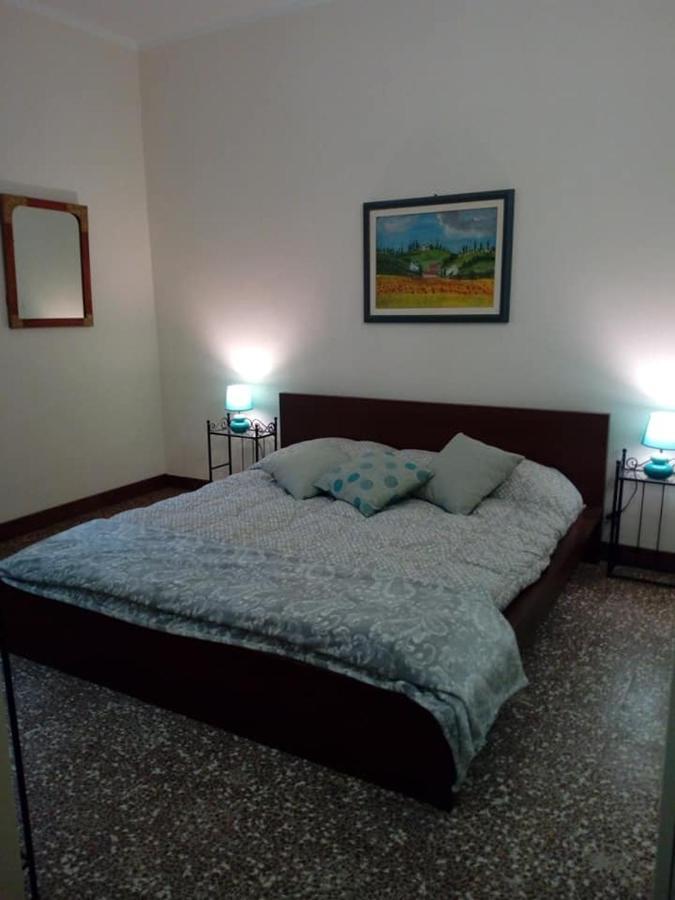 Il Girasole ...At Andorus' House Bed & Breakfast Erli Bagian luar foto
