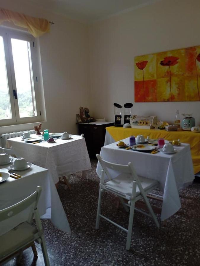 Il Girasole ...At Andorus' House Bed & Breakfast Erli Bagian luar foto